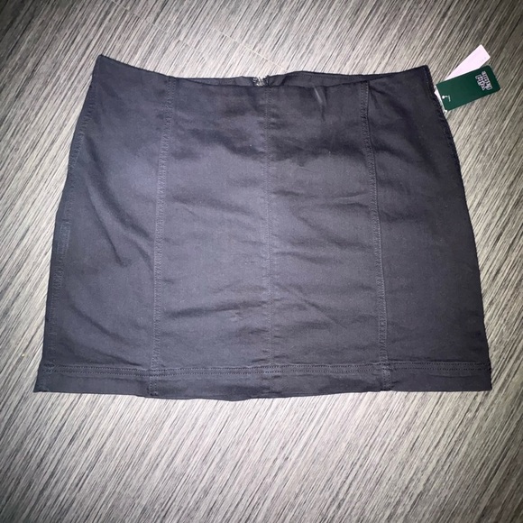 NEW WITH TAGS Wild Fable Black Mini Skirt Size 16 - Picture 3 of 8